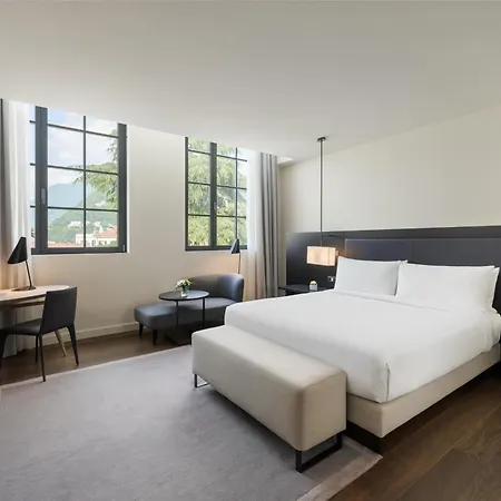 Hotel Hilton Como