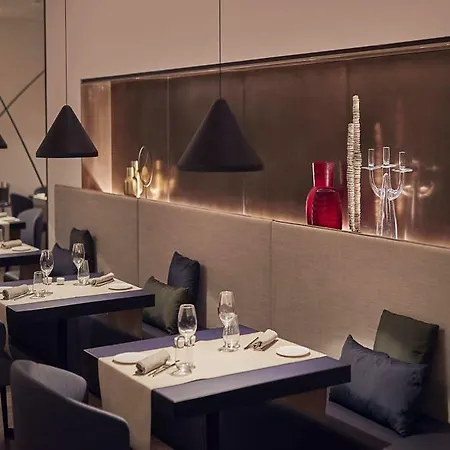 Hilton 4* Como