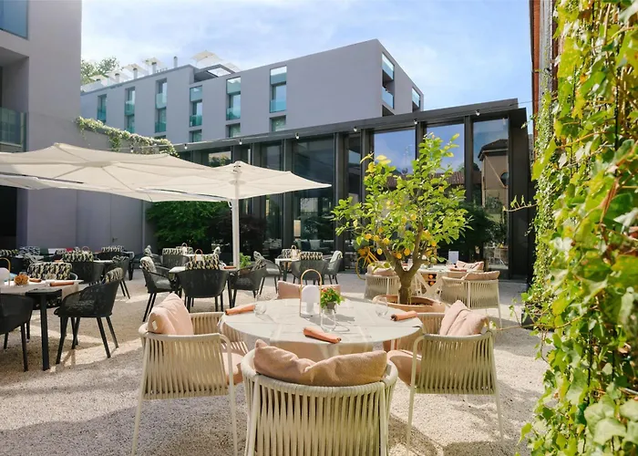 Hilton 4* Como