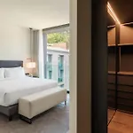 Hilton Комо
