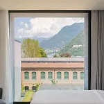 Отель Hilton Комо