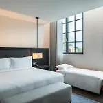 Hilton Отель
