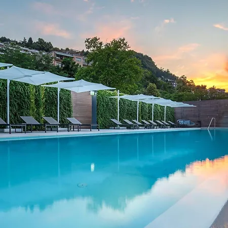 科莫湖希尔顿酒店 酒店